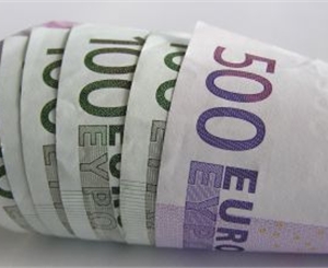 Гривна просела по отношению сразу ко всем основным валютам. Фото с сайта sxc.hu.

