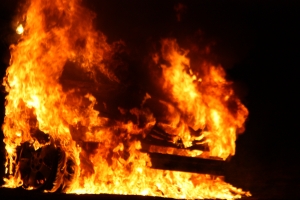 Машина сгорела от взрыва газа. Фото: www.sxc.hu