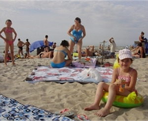 Запрет на купание в море и реках Мариуполя снят как раз под финиш пляжного сезона. Фото: kp.ua