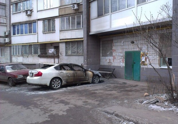 В последнее время в Донецке участились случаи поджогов автомобилей. Фото: www.62.ua 