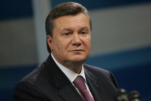 Янукович пробыл на саммите всего пару часов. Фото: dni.ru