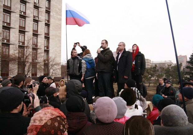 Павел Губарев на митинге со своими сторонниками.
Фото Алины Балабан.