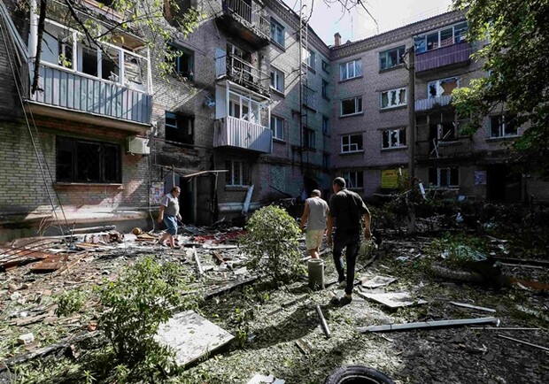 Жители Славянска уже забыли, что значит мирная жизнь. Фото: Reuters