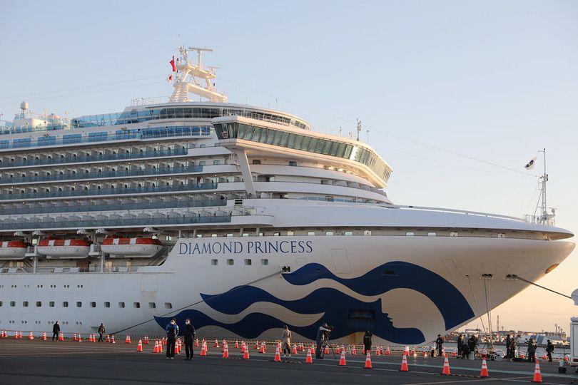 Новость - События - "Обязаны контрактом": украинцы, находящиеся на лайнере Diamond Princess, не собираются эвакуироваться