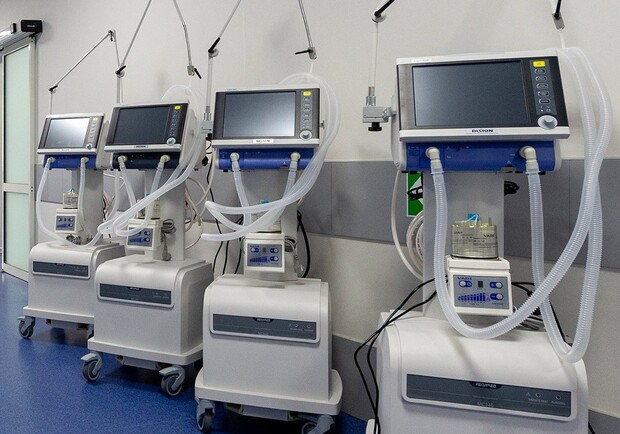 Какие больницы Харьковской области получат 7 аппаратов ИВЛ. Фото: ИА Regnum