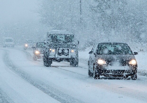 Пережди непогоду на трассе: одесским водителям напомнили о спецстоянках - фото