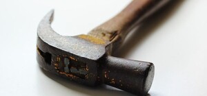 В Днепре мужчина насмерть забил молотком знакомого