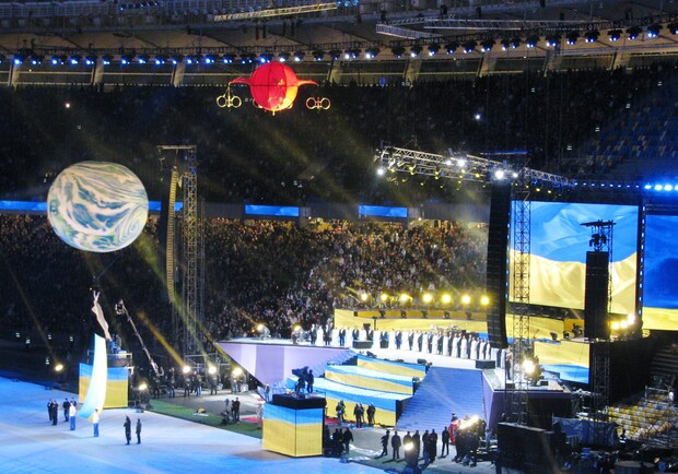 Открытие "Олимпийского" было очень патриотичным! Фото автора. 