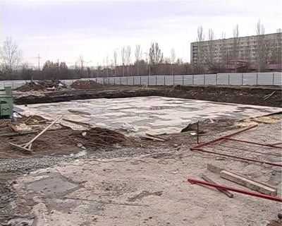 Сейчас только заливают фундамент. Фото: http://union.makeevka.com