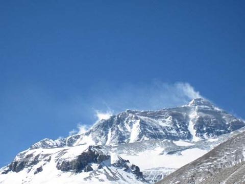 Донецкие альпинисты и шахтер-скалолаз поэтапно покоряют Эверест. Фото предоставлены пресс-службой ЭЦ «Вертикаль»