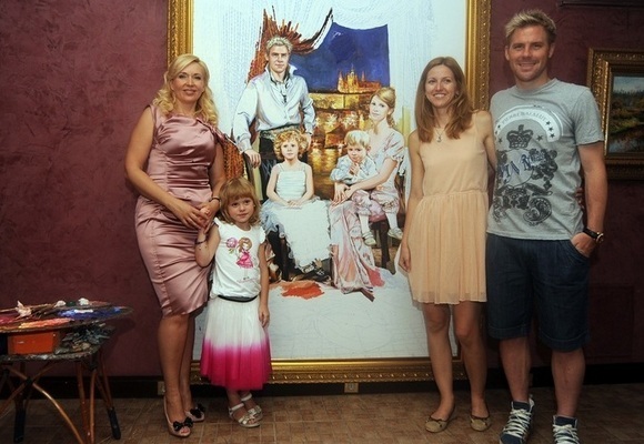 Состоялась полупремьера портрета дружного чешского семейства. Фото: http://shakhtar.com