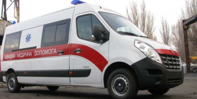 В Донбасс доставили автомобили скорой помощи ЛАЗ Renault. Фото: kstati.dp.ua