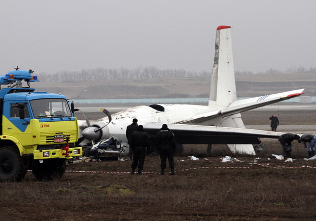 При крушении самолета "Одесса-Донецк" погибли пять человек. Фото: Константин Буновский