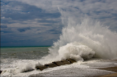 Азовское море затопило курортный поселок. Фото: shunk.ru