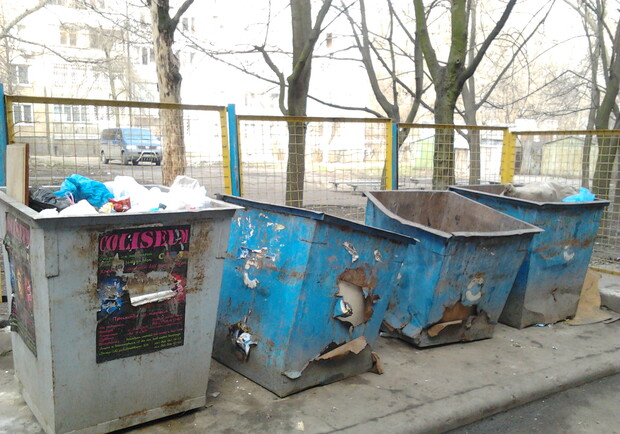 Eжасное состояние контейнеров. Фото: vgorode.ua 