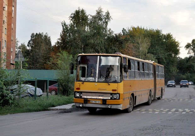 Автоубс в Киевском районе Донецка. Фото: Дима Ягодкин