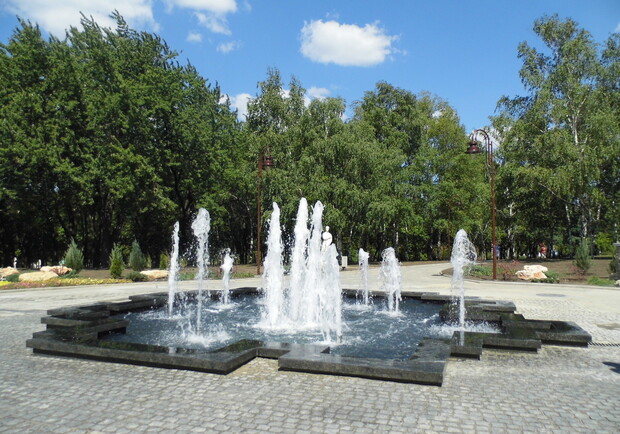 Новый фонтан стал одной из изюминкой парка. Фото: Влад Беспалов 