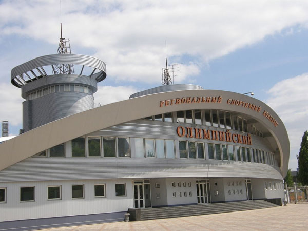 Стадионы РСК "Олимпийский" теперь открыты для посетителей. Фото: lenta.donetsk.ua