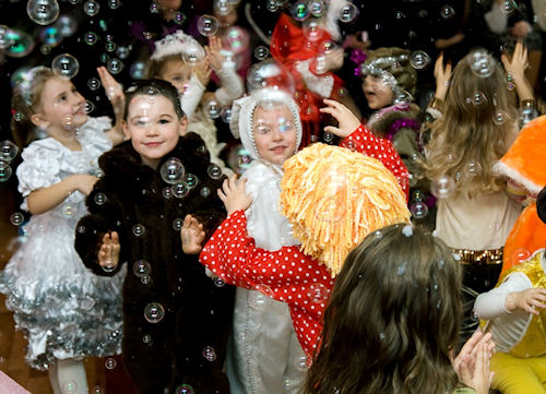 Детские праздники будут бесплатными. Фото - god-zmei.ru