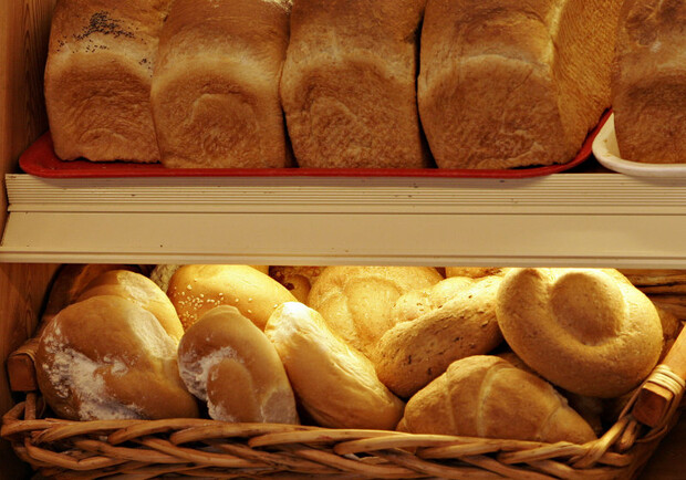 Сегодня многие уже не смогут купить домой хлеба. Фото с сайта news.am