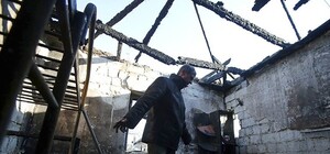 В Макеевке ночью разрывались снаряды: разрушены дома, есть жертвы