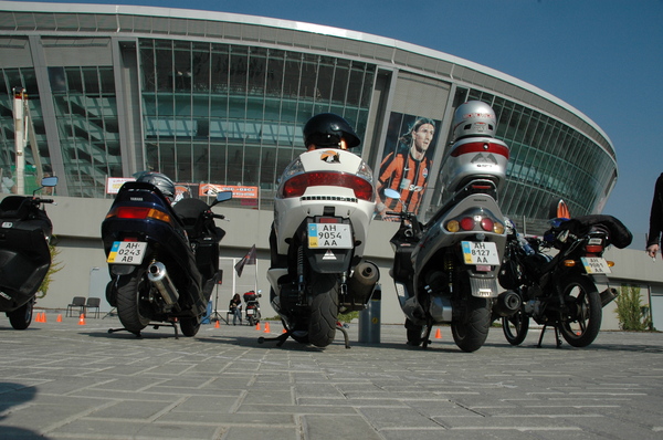 Донецкие мотоциклисты уехали "зимовать". Фото: donbass-arena.com