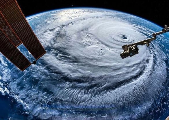 Новость - События - Почти как в фильмах: тайфун "Мангхут" обрушился на Китай
