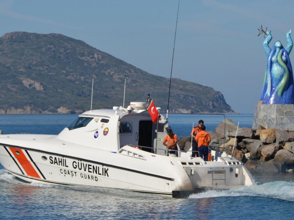 Возле берегов Турции затонуло судно с украинцами на борту