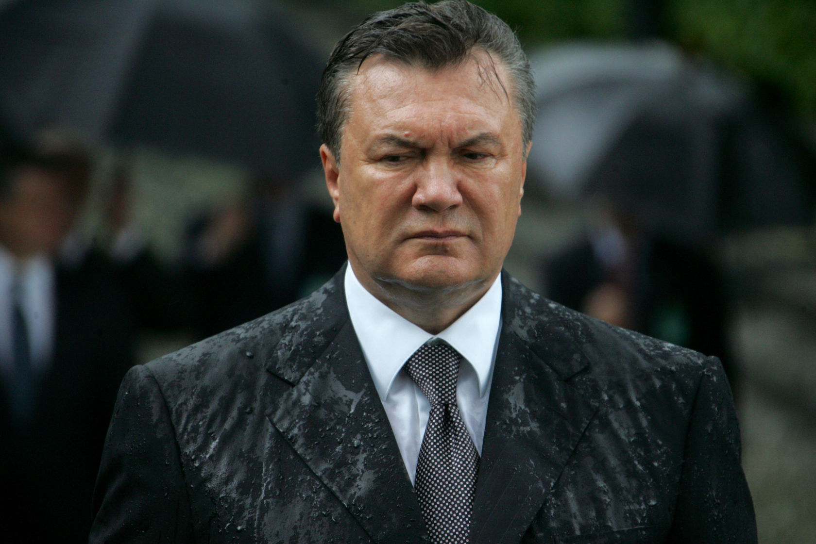 Новость - События - Заочно посадили: какой приговор вынес суд Януковичу и что он означает